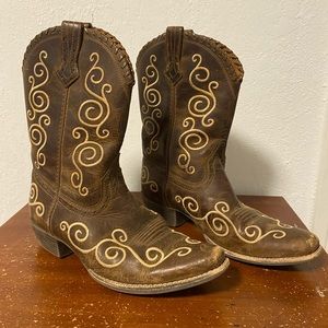 Ariat Boots size 6